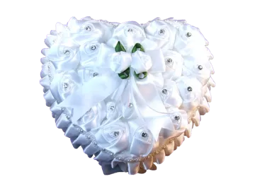 Model Sydney - Large heart-shaped ring pillow with ring box